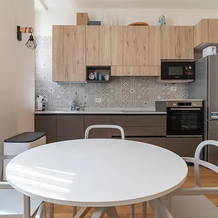 Joivy Cosy 1-bed Near Centrale